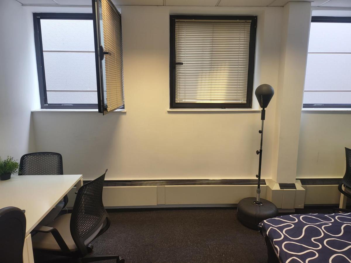 The Crash Room In East Croydon Bagian luar foto
