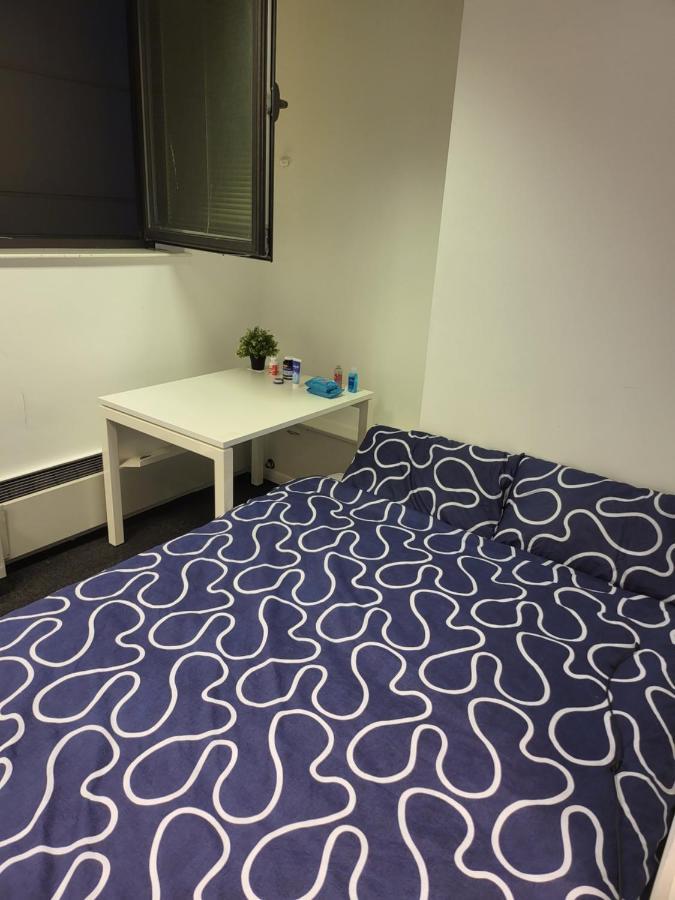 The Crash Room In East Croydon Bagian luar foto